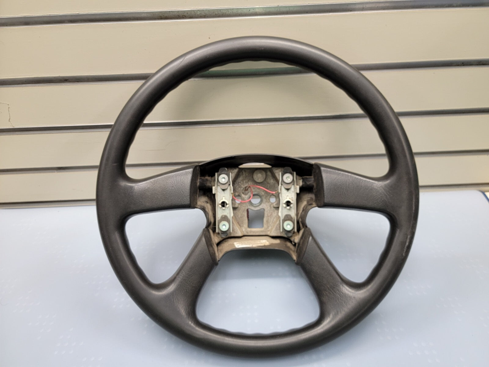 🔥03-06 SILVERADO SIERRA YUKON TAHOE SUBURBAN STEERING WHEEL LEATHER BLACK