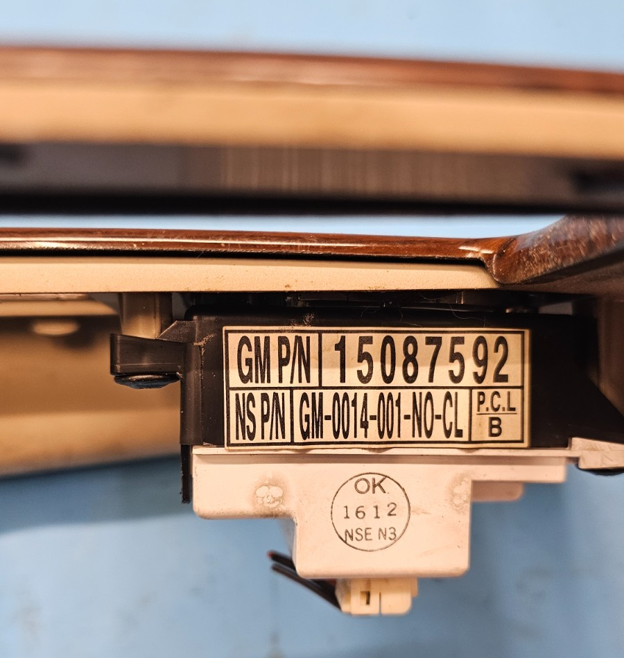 🔥03-06 Cadillac Escalade Center Console Upper Bezel Trim Clock Bezel  Wood OEM
