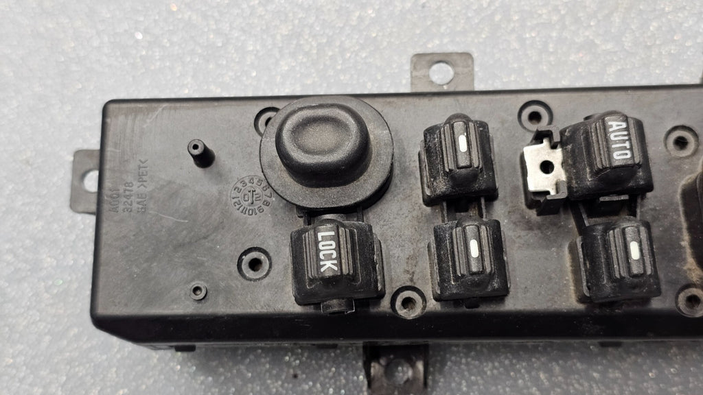 99-04 Jeep Grand Cherokee Driver Left Master Door Window Mirror Switch Assembly