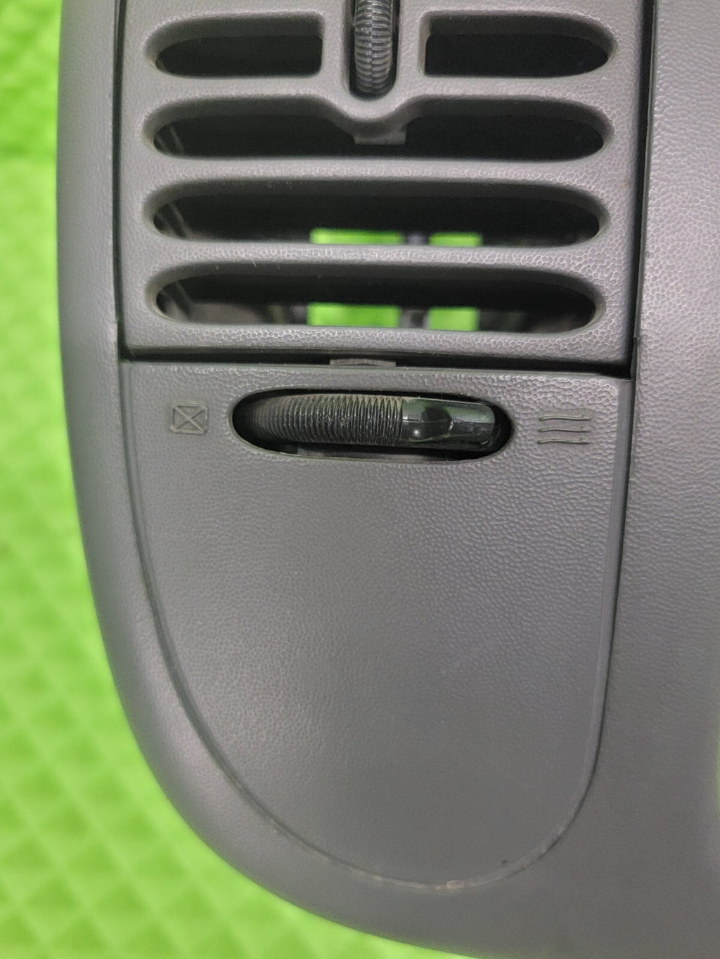 97-03 Ford F150 Center Dash Radio Climate BEZEL TRIM Panel 🔴AIRBG Line GRAY B1