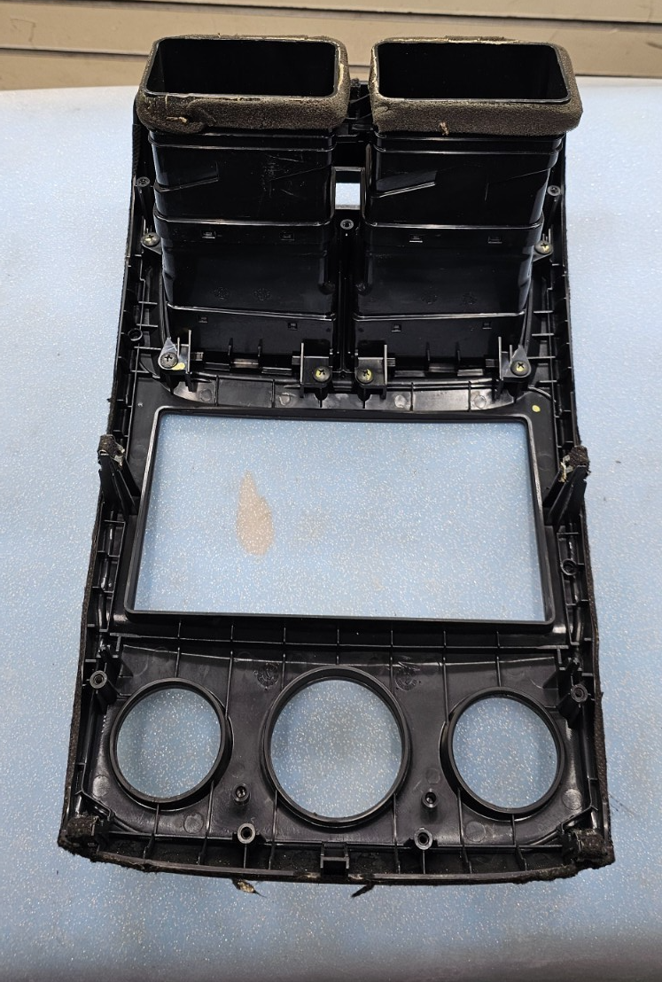 🔥05-09 KIA SPORTAGE CENTER DASH RADIO BEZEL TRIM CLIMATE CONTROL OEM BLACK