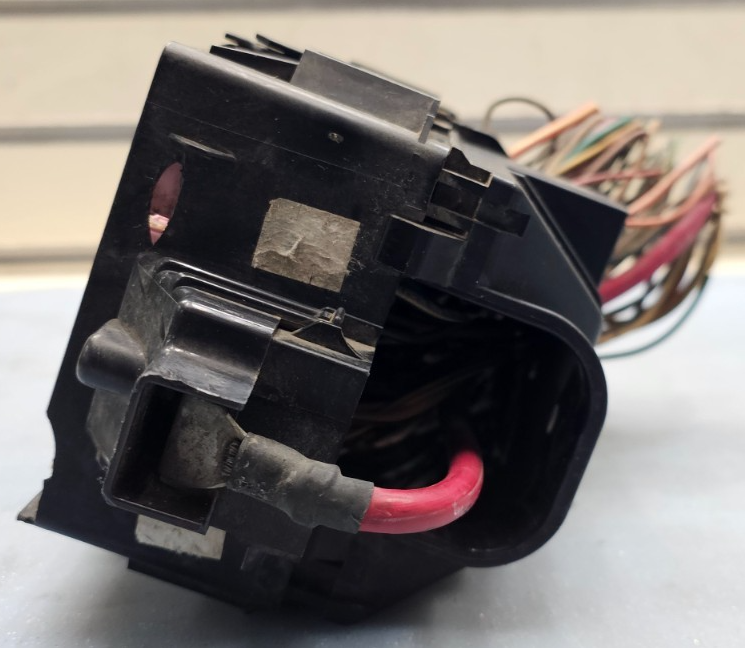 🔥00-02 Expedition Fuse Box Junction Relay Module Unit Integrated Power Module
