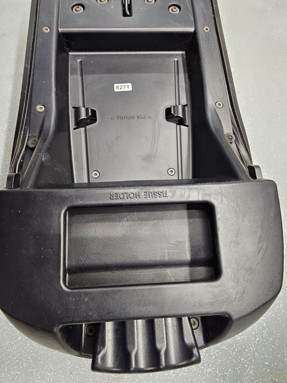 🔥04-11 MITSUBISHI ENDEAVOR CENTER CONSOLE LID ARMREST TOP COVER ASSEMBLY BLACK