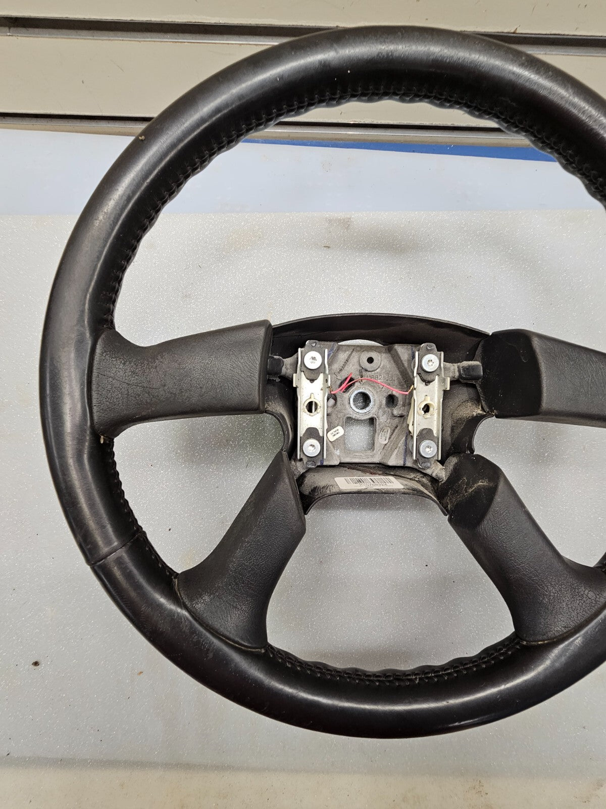 03-06 Chevrolet Tahoe Suburban Yukon Escalade Steering Wheel Column BLACK OEM