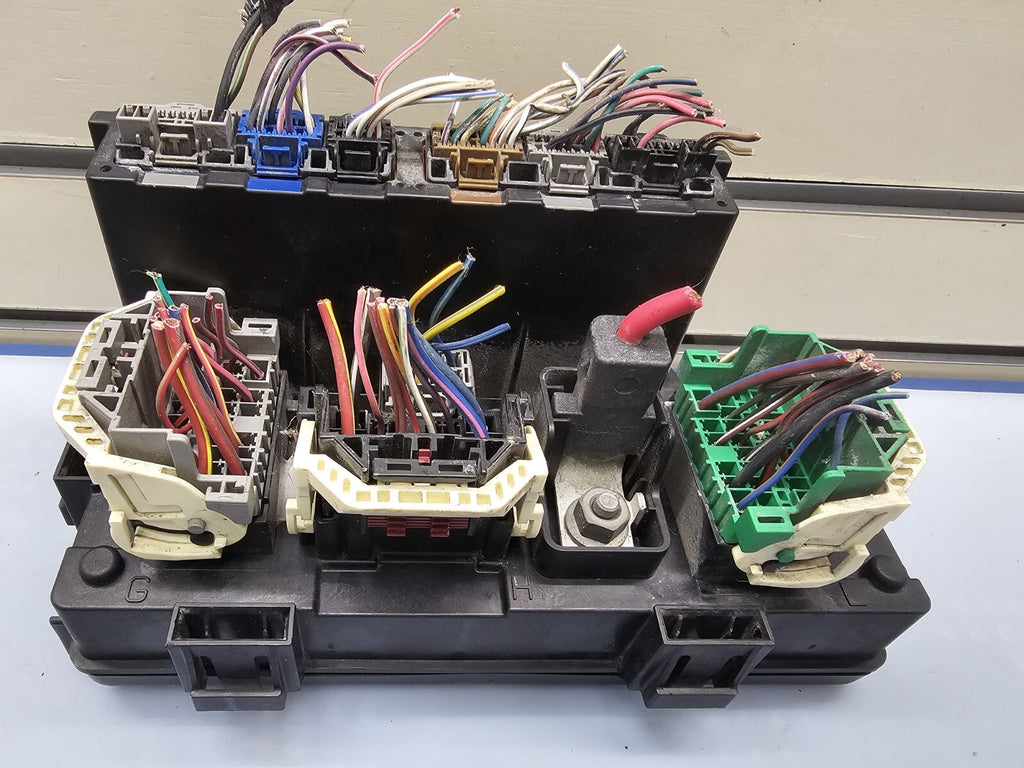 🔥08-09 Dodge Caliber Jeep Patriot Compass TIPM Power Module Relay Fuse Box OEM