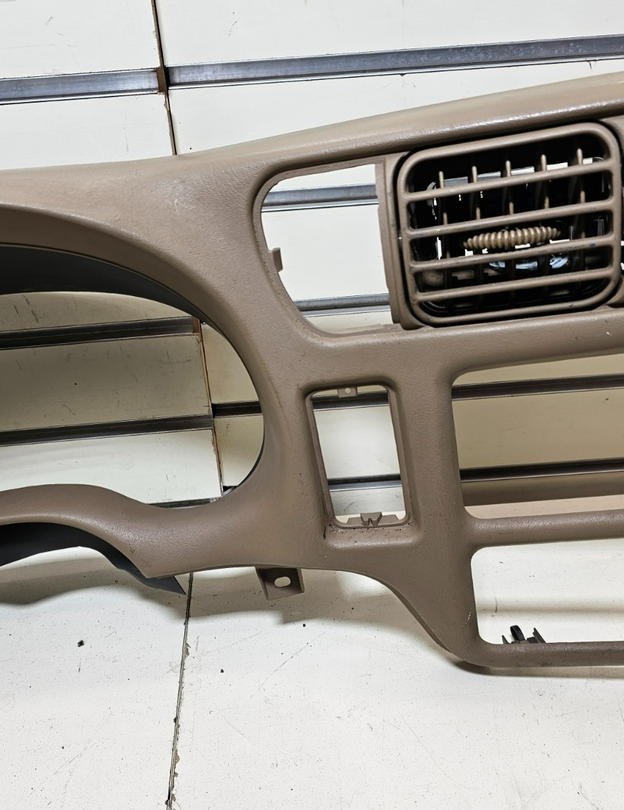 98-04 BLAZER S10 JIMMY SONOMA Cluster Dash Radio Bezel Tan