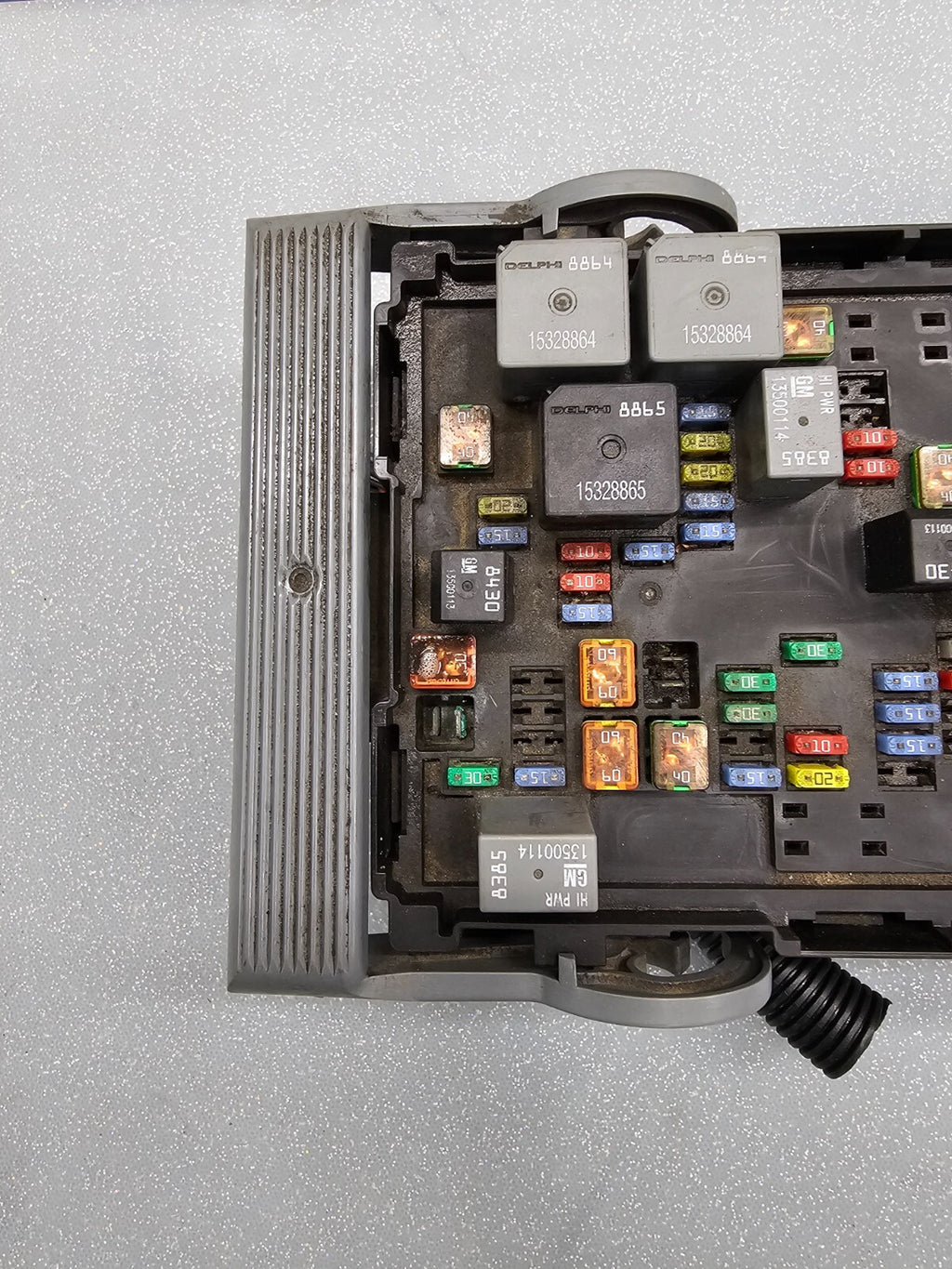 🔥10-13 Chevy Silverado GMC Sierra Fuse Box Relay Junction Power Module Unit OEM