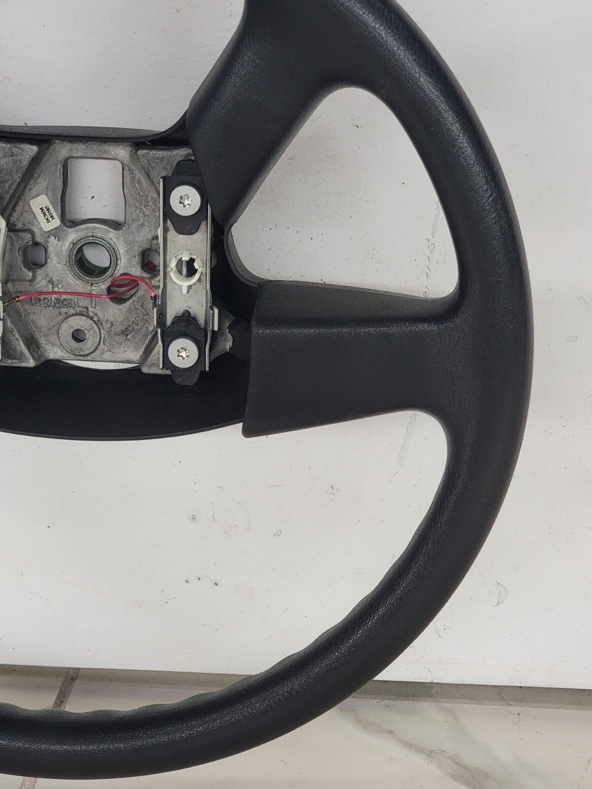 🔥03-06 SILVERADO SIERRA YUKON TAHOE SUBURBAN STEERING WHEEL LEATHER BLACK