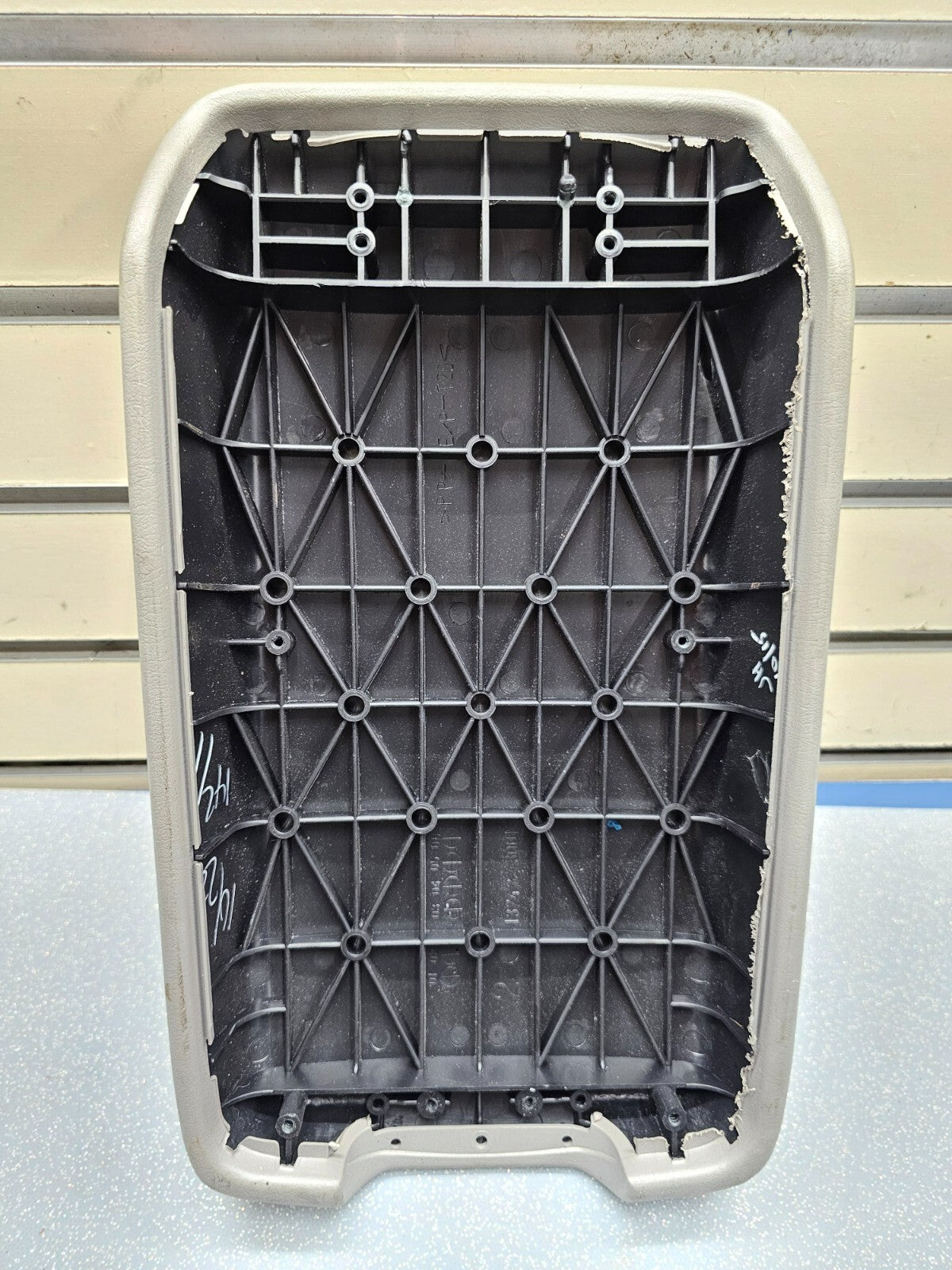 🔥02-06 CAMRY SOLARA LEXUS ES330 CENTER CONSOLE LID ARM REST COVER ASSEMBLY GRAY