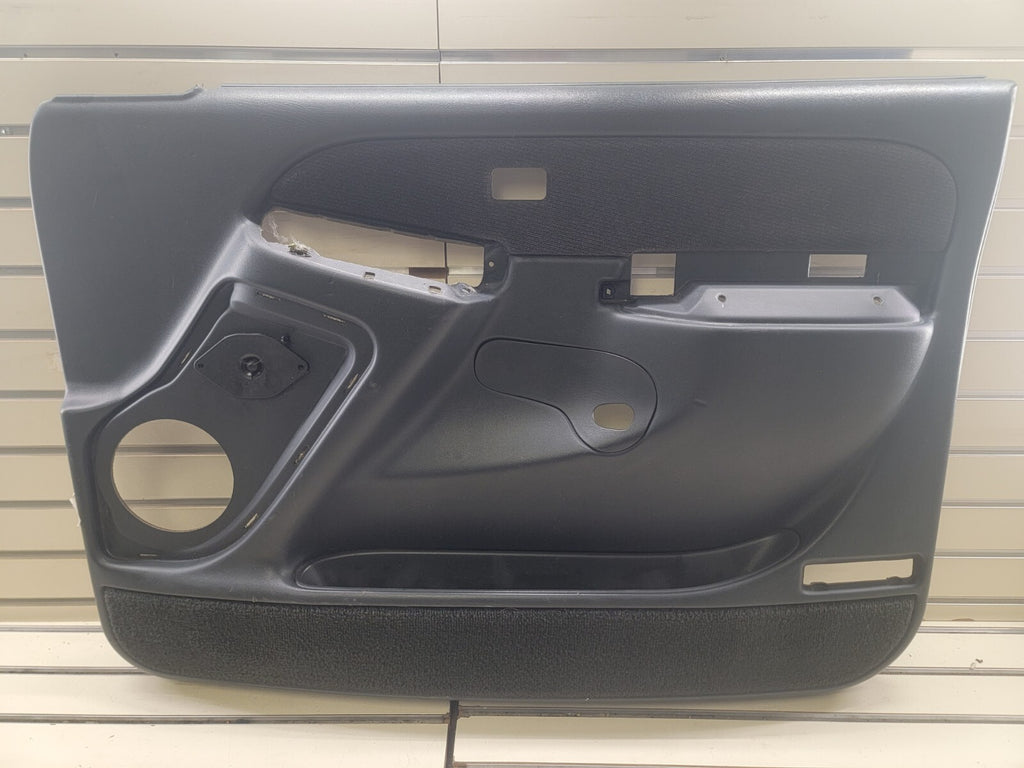 🔥 1999-2002 Chevy Silverado SIERRA Door Panel Front right passenger black D4