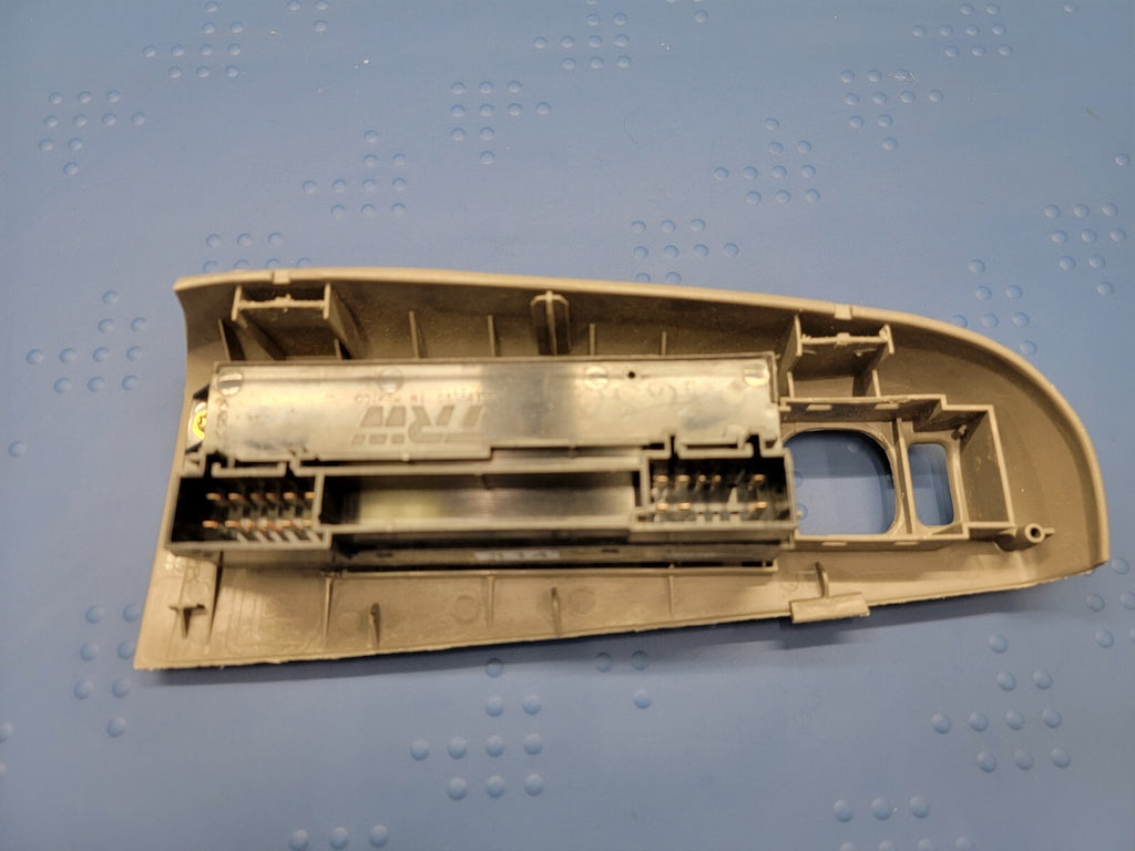 ✅1999 - 2002 Chevy Tahoe Suburban GMC Yukon Master Power Window Switch OEM TAN