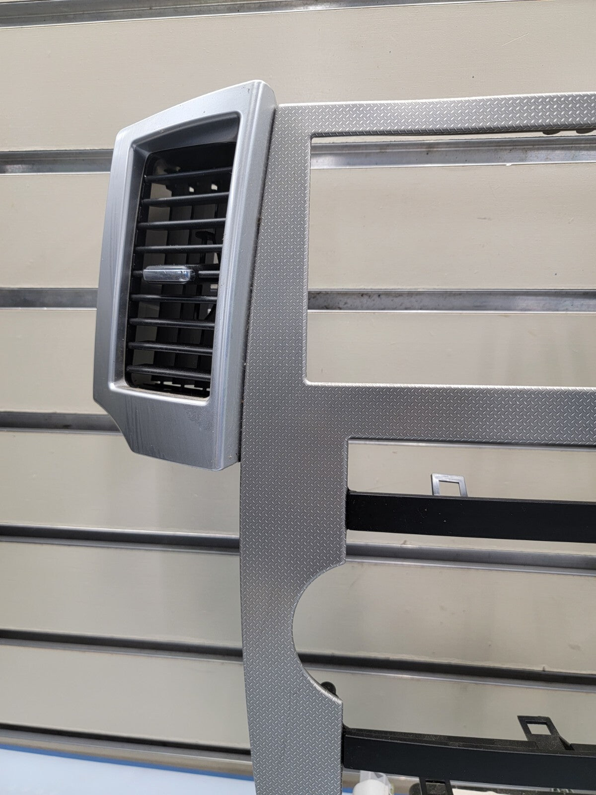 🔥08-10 JEEP GRAND CHEROKEE AC HEATER CONTROL RADIO DASH BEZEL TRIM VENTS SILVER