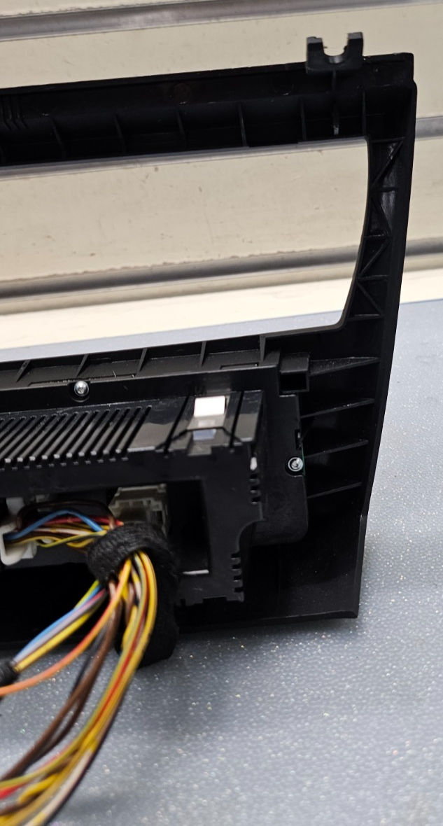 🔥04-10 BMW X3 FRONT CENTER HVAC CLIMATE TEMPERATURE CONTROL UNIT BEZEL OEM