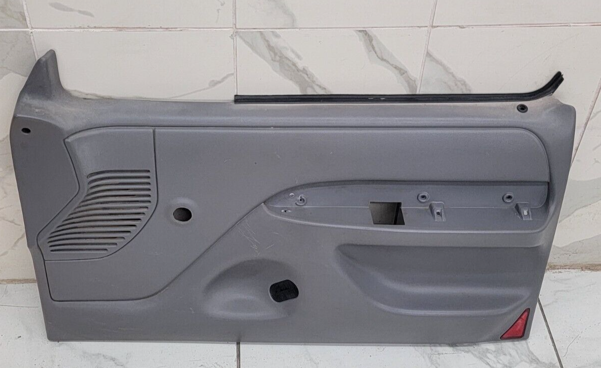 92-96 Ford F150 F250 BRONCO Door Panel Front RIGHT Passen 1/2 manual GRAY D18