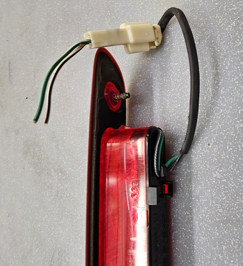 🔥04-10 Toyota Sienna Lift Gate High Mount LED 3rd Third Brake Light Tail Light
