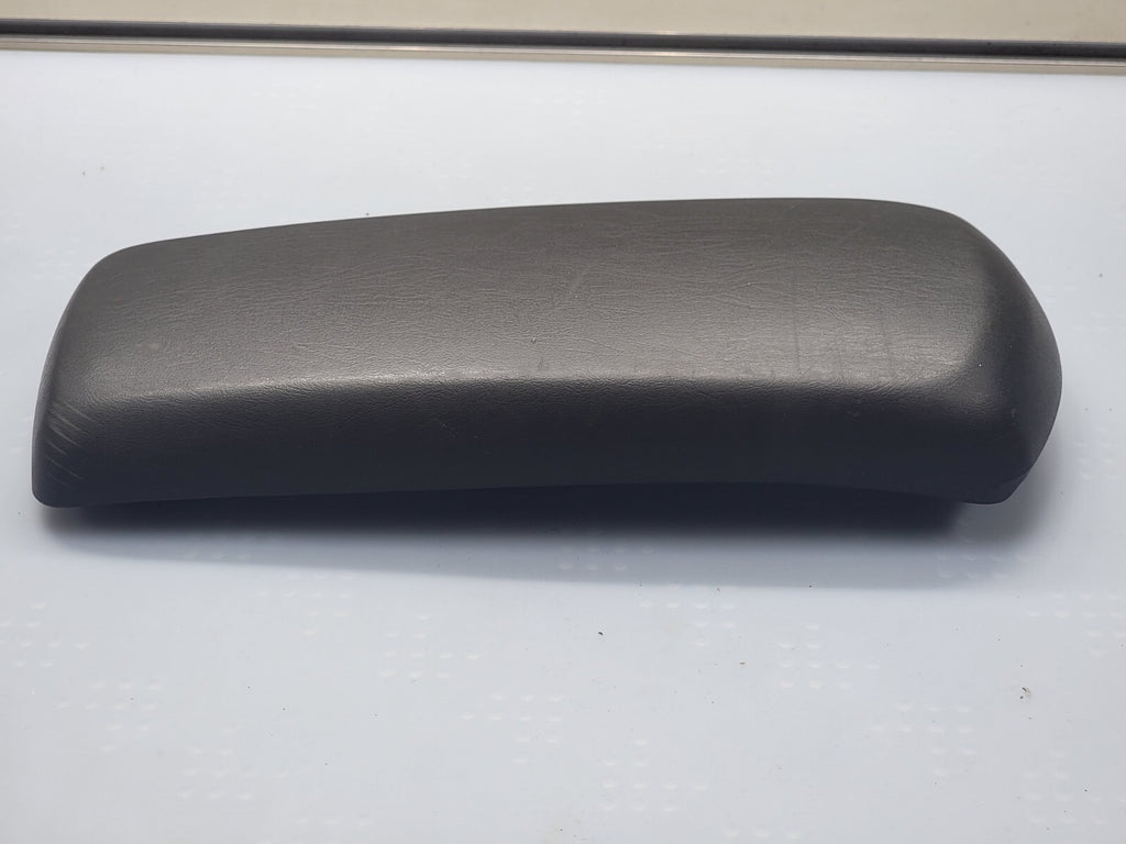🔥04-07 Chevrolet Malibu Center Console Arm Rest Lid Door Cover OEM Pad Black