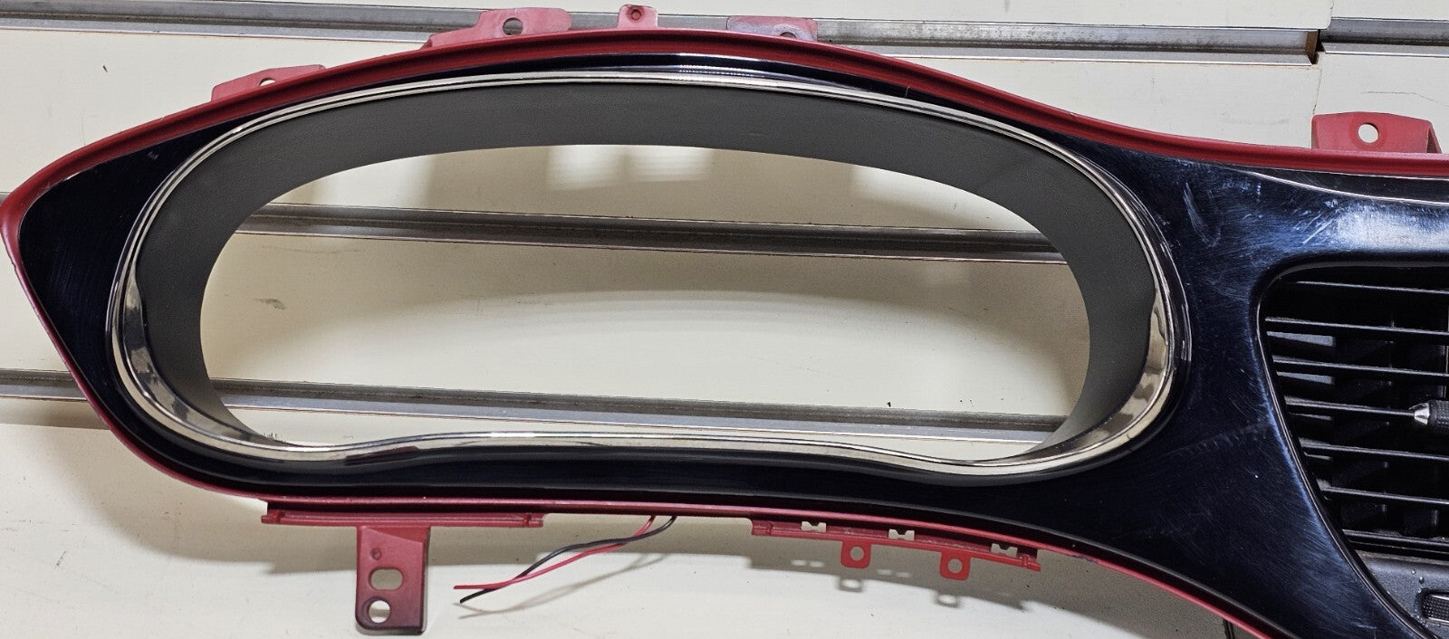 🔥13- 16 DODGE DART CLUSTER RADIO BEZEL WITH NAVIGATION DISPLAY SCREEN black/red