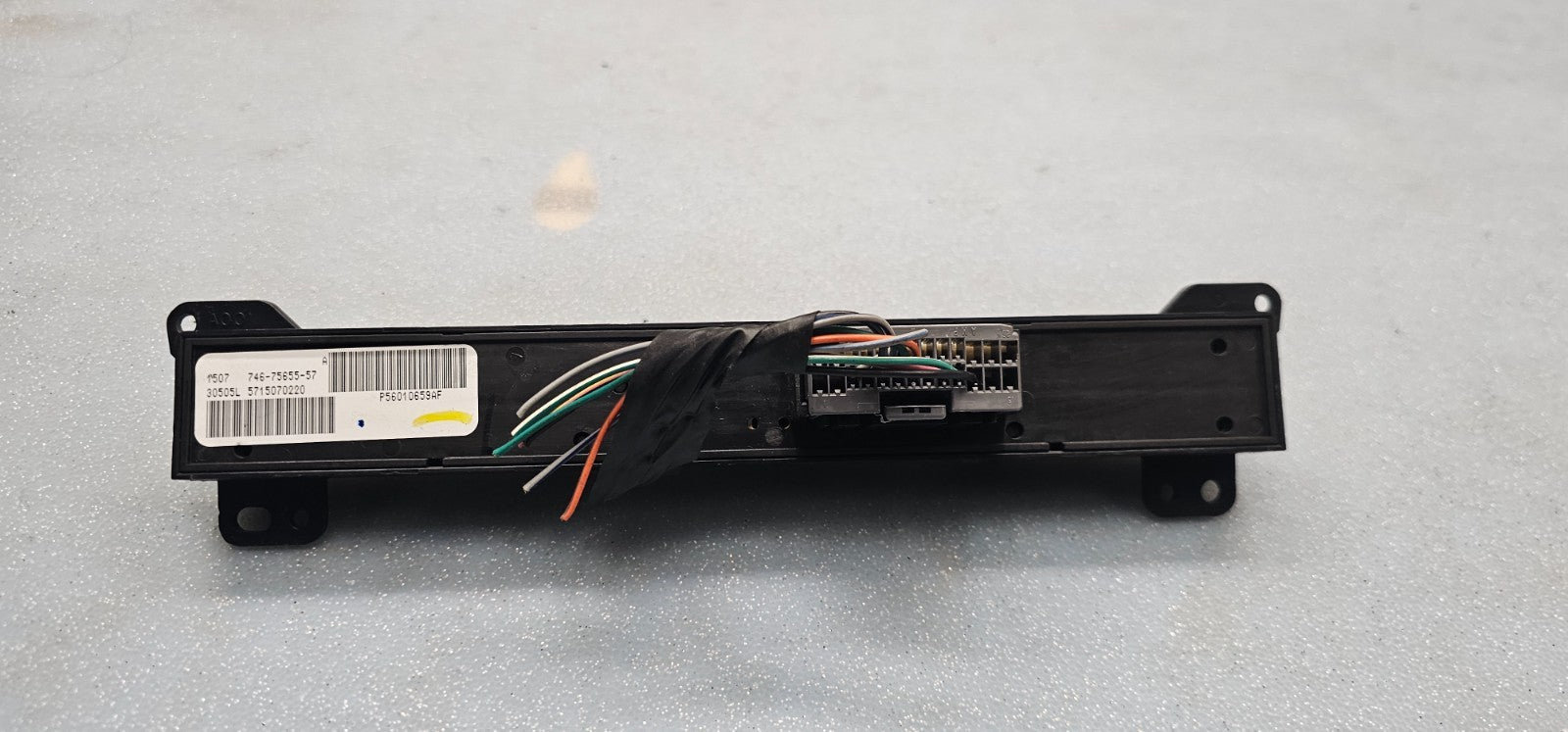 🔥04-07 Grand Cherokee Commander Traction Switch TCS OFF Panel Assembly Black