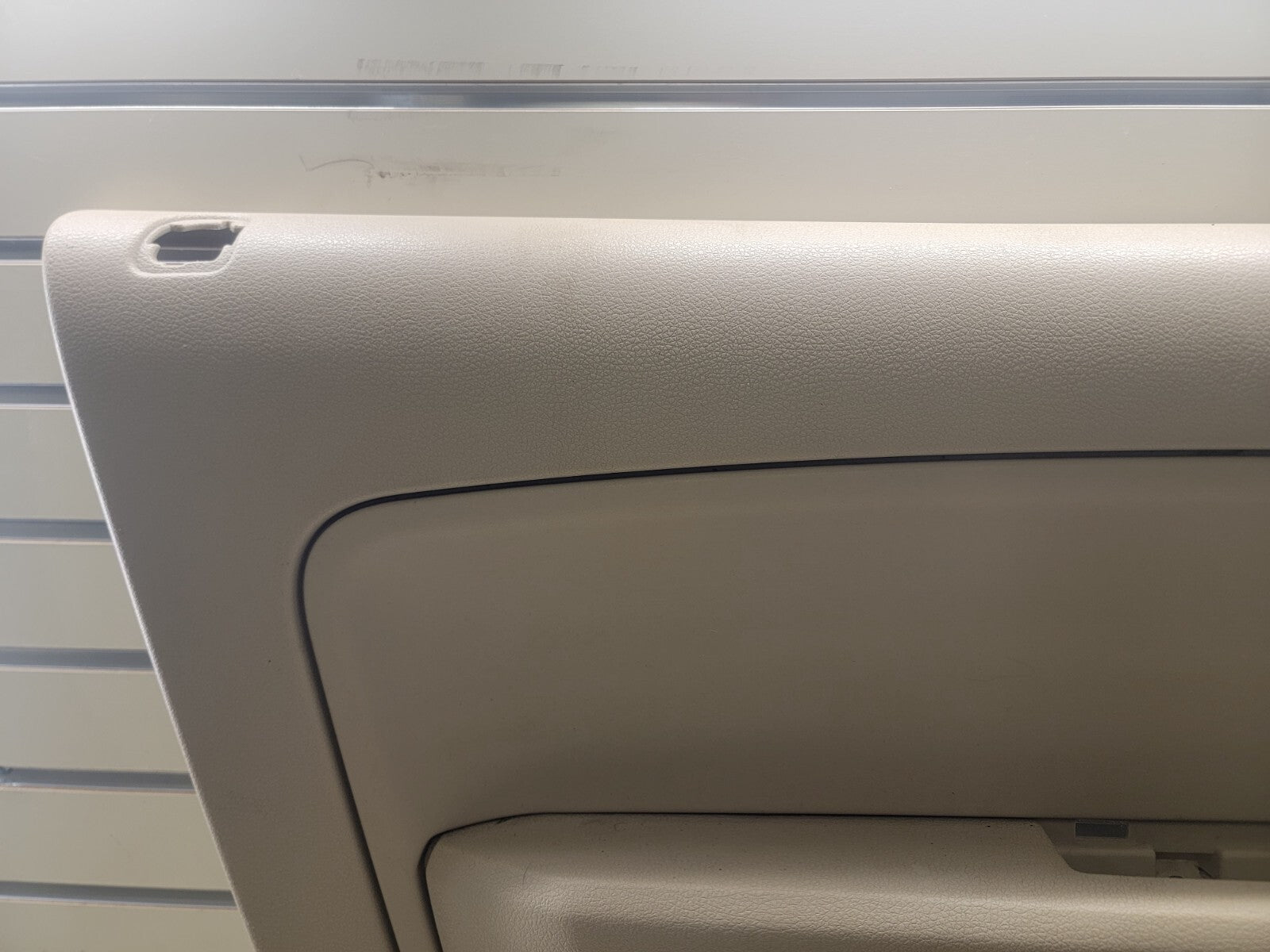 🔥2005-2009 Ford Mustang interior Door Panel Front left Driver Side TAN Auto