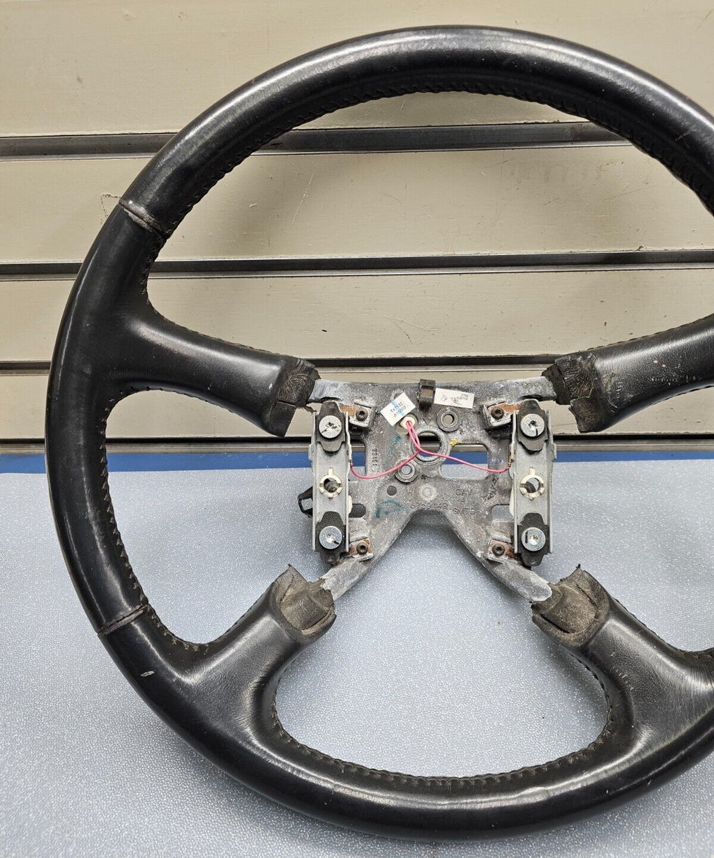 99-02 Chevy Silverado Tahoe Suburban Blazer SONOMA Steering Wheel Leather black
