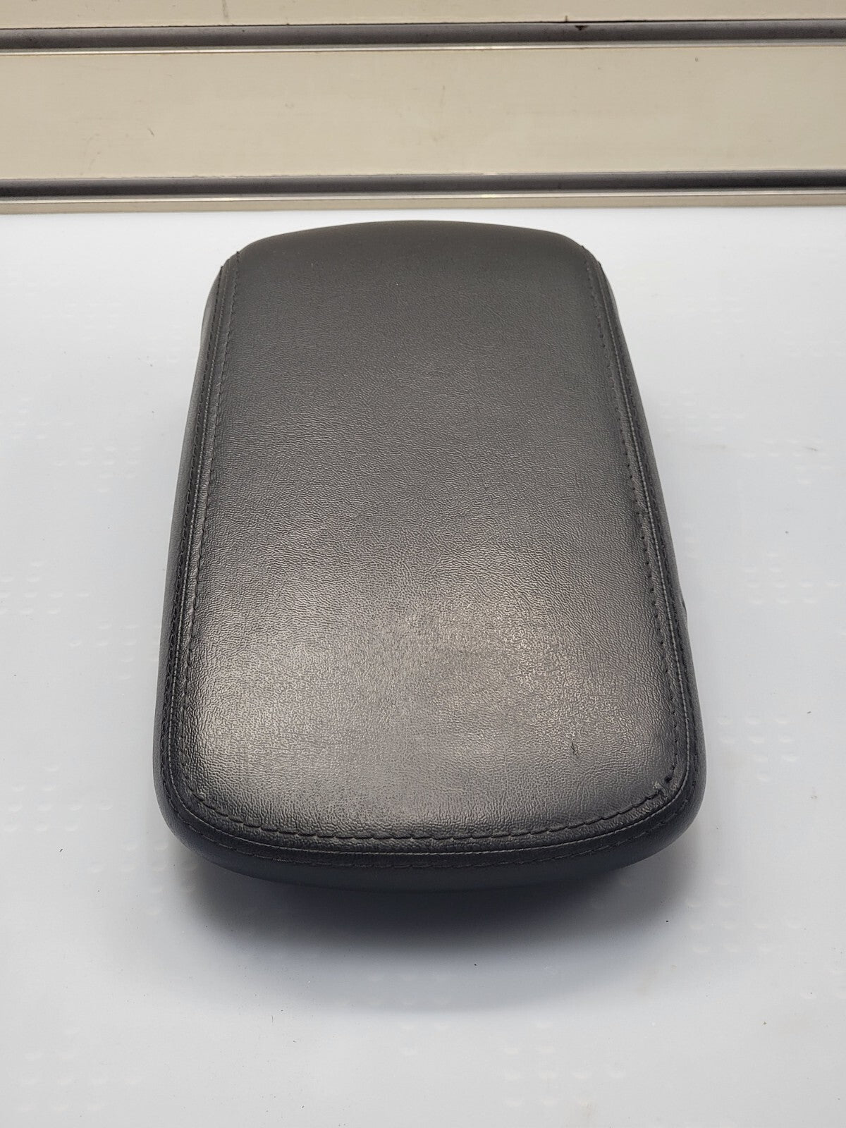 🔥2011-2014 CHRYSLER 200 DODGE AVENGER CENTER CONSOLE LID ARM REST BLACK