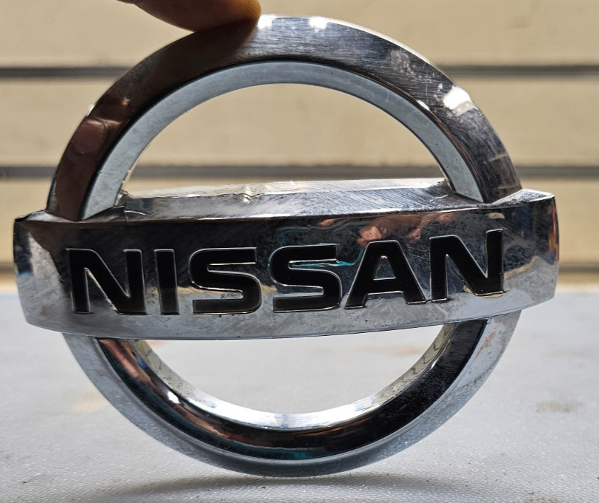 🔥09-14 NISSAN MURANO FRONT UPPER GRILLE EMBLEM LOGO BADGE FACTORY SILVER OEM
