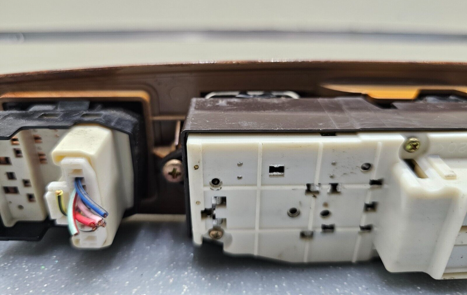 98-03 Sienna Solara 00-06 Tundra Power Driver Master Window Switch Assembly Wood