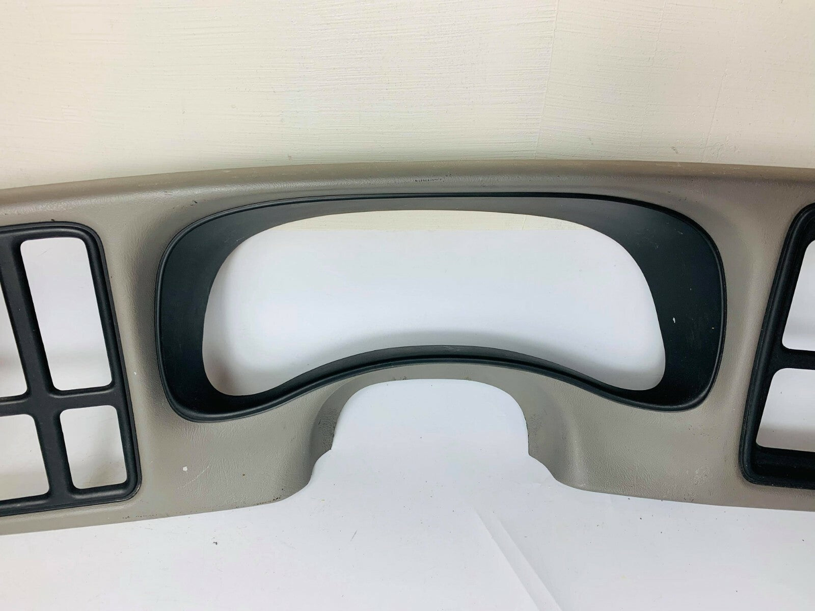 🔥99-02 CHEVY GMC Instrument Cluster Speedo Dash Trim Panel Radio Bezel GRAY C4