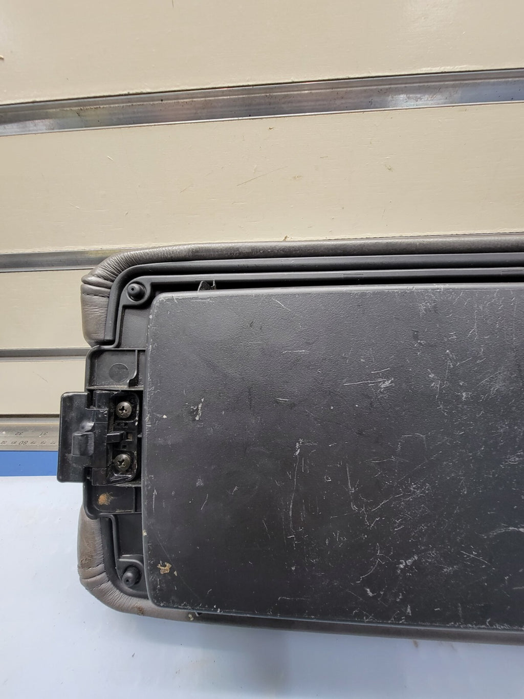 🔥02-06 Toyota CAMRY Center Console Armrest Storage COVER Leather DARK GRAY