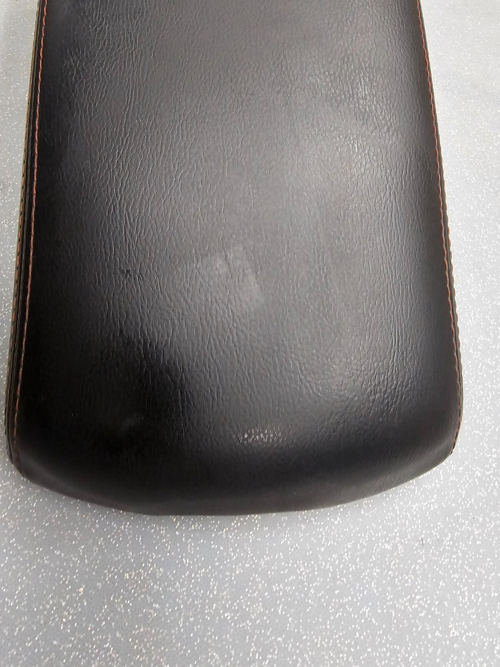 🔥08-13 Rogue Front Center Console Storage Arm Rest Lid Cover Leather Black OEM