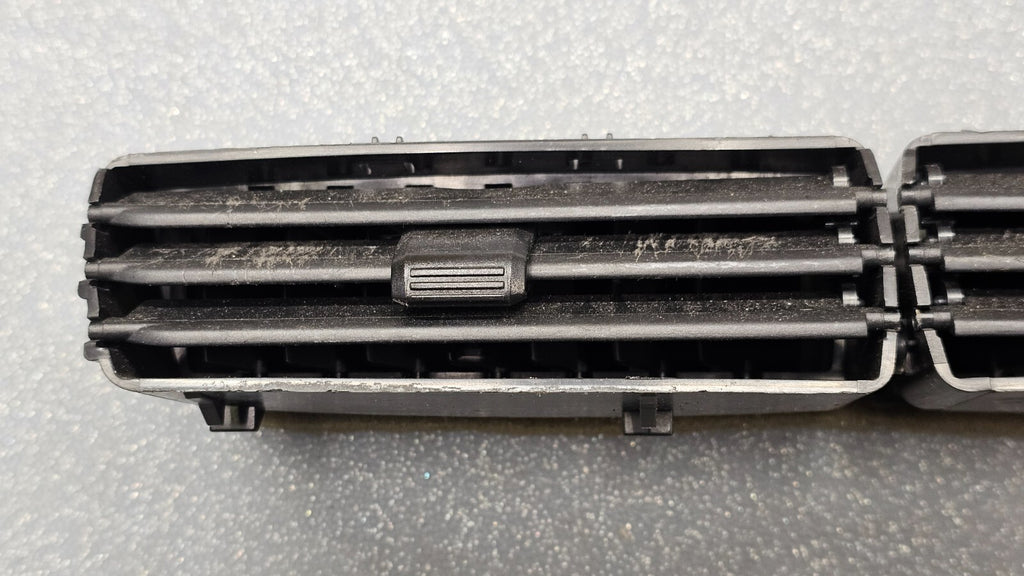 🔥08-11 Ford Focus Front Upper Center Dash Dual Air Vent Bezel Trim Panel Black