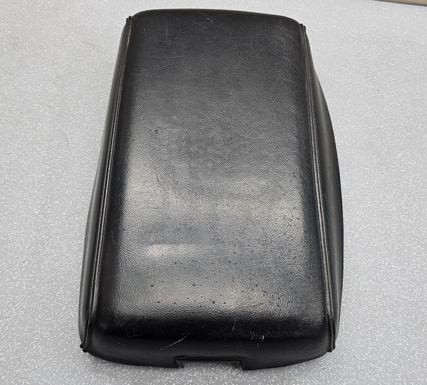 🔥82-92 Camaro Center Console Lid Top Pad Sliding Armrest Storage Cover Black