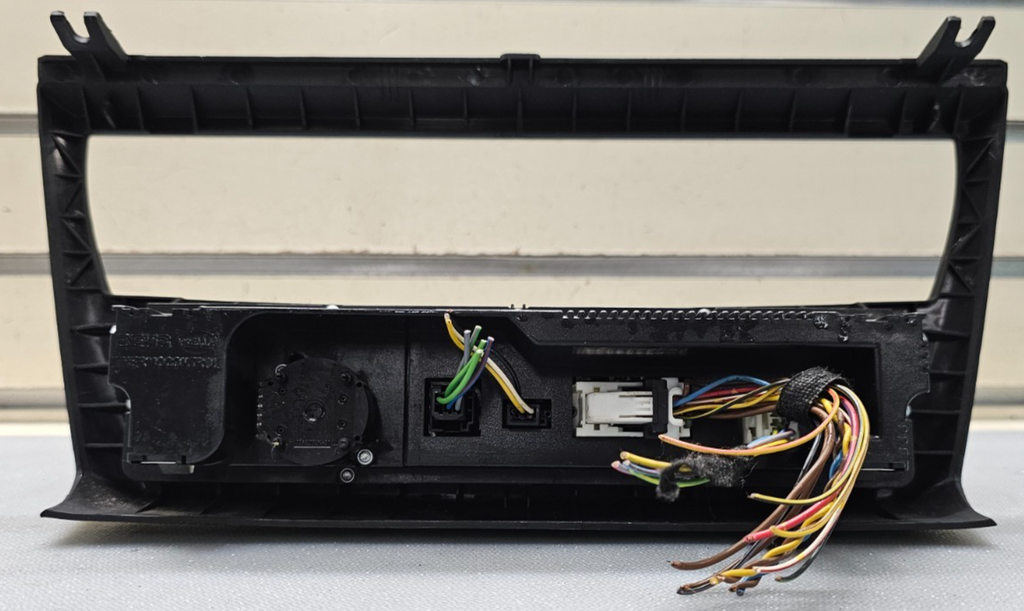 🔥04-10 BMW X3 FRONT CENTER HVAC CLIMATE TEMPERATURE CONTROL UNIT BEZEL OEM