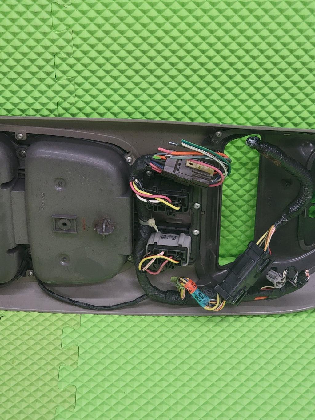 🔥97-02 Ford Expedition Overhead Climate Console Map Light Display OEM Gray