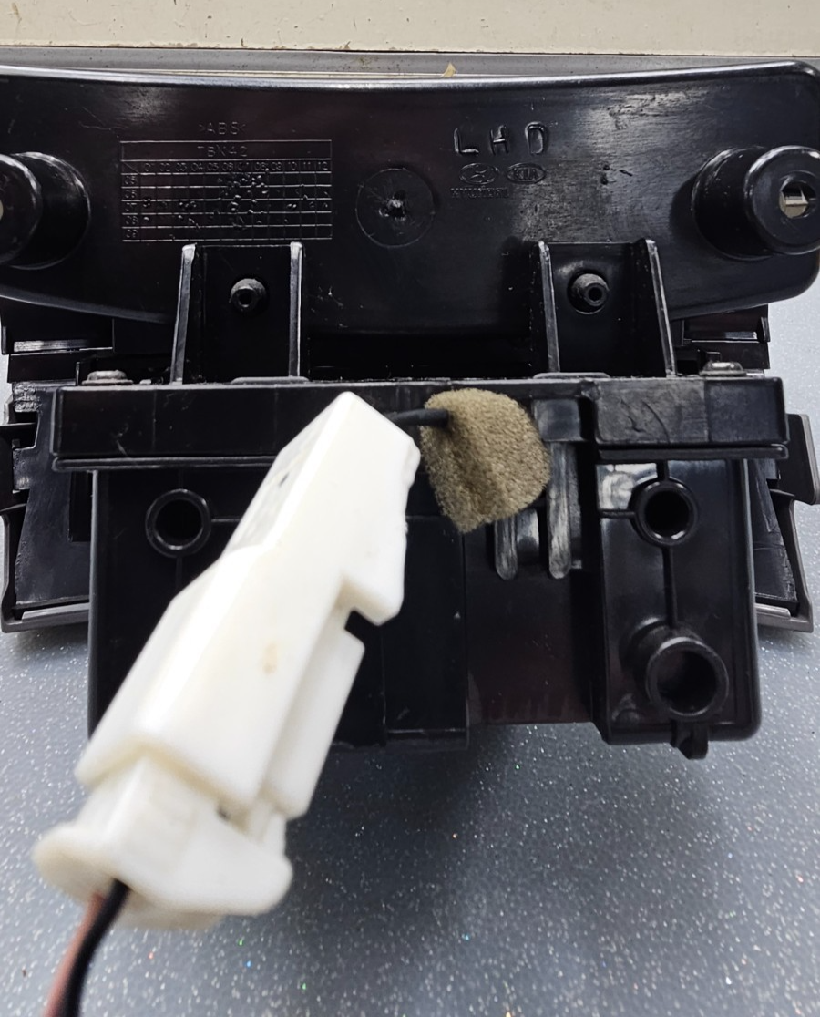 🔥06-11 Hyundai Elantra Center Front Dash Storage Compartment Gray OEM