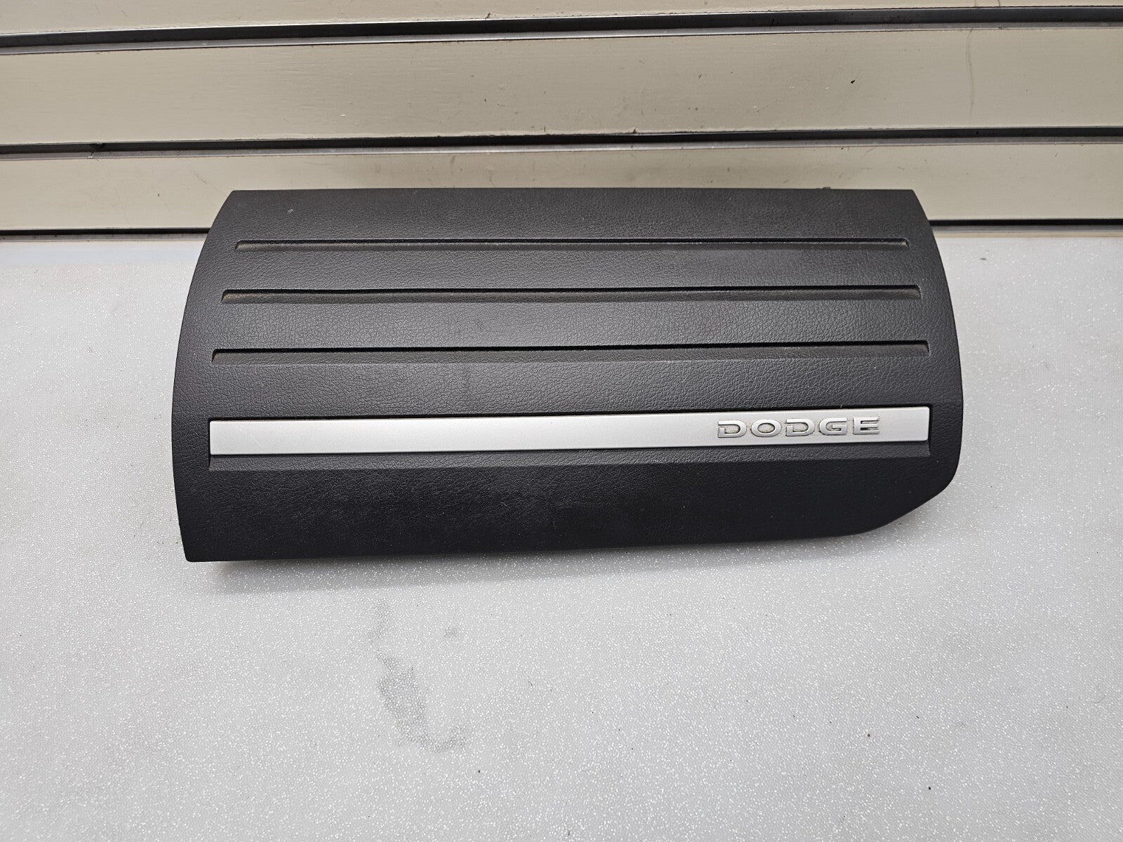 🔥08-10 GRAND CARAVAN TOWN COUNTRY FRONT DASH UPPER GLOVE BOX COMPARTMENT BLACK