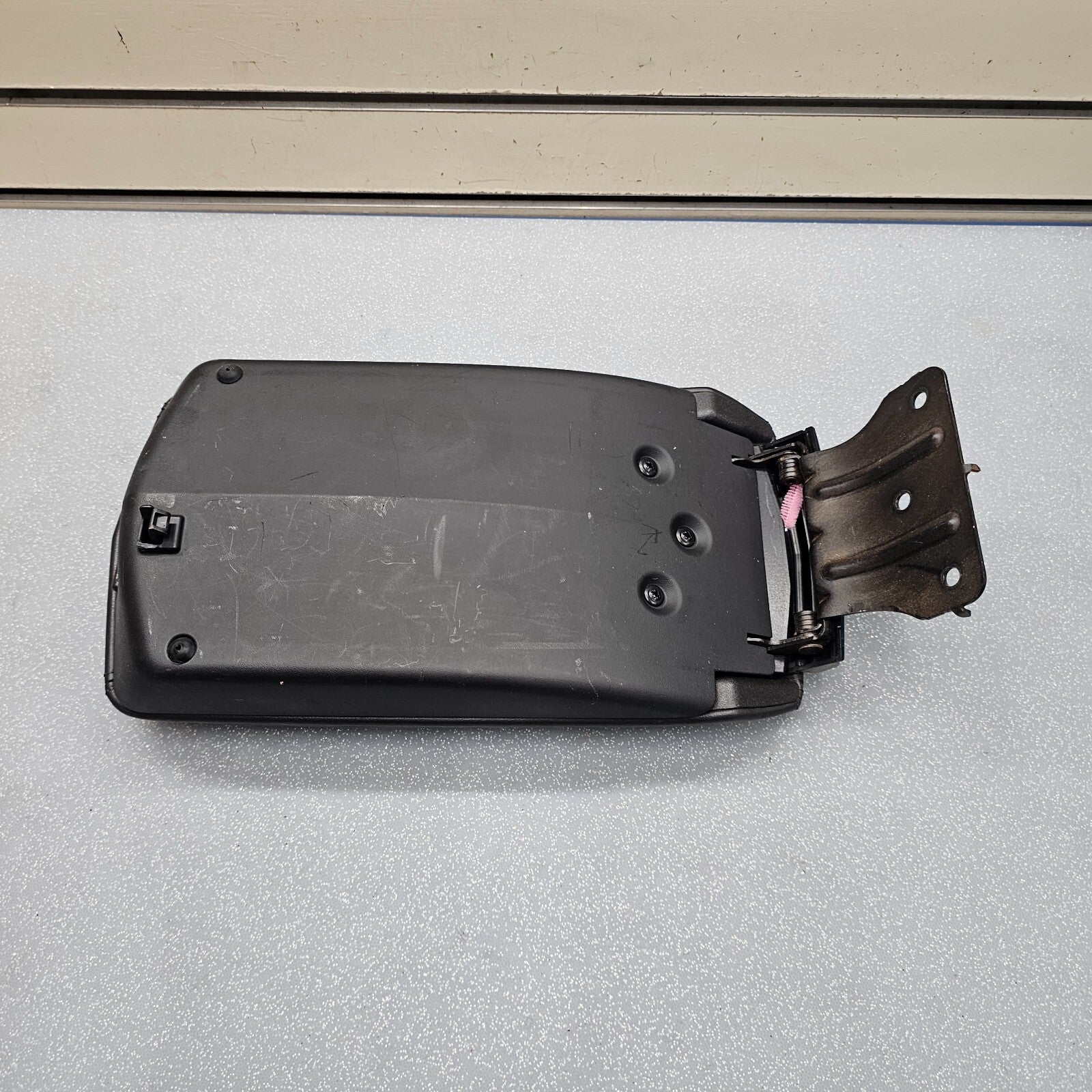 🔥08-13 Cadillac CTS Center Console Lid Armrest Leather Top Pad Assembly Black
