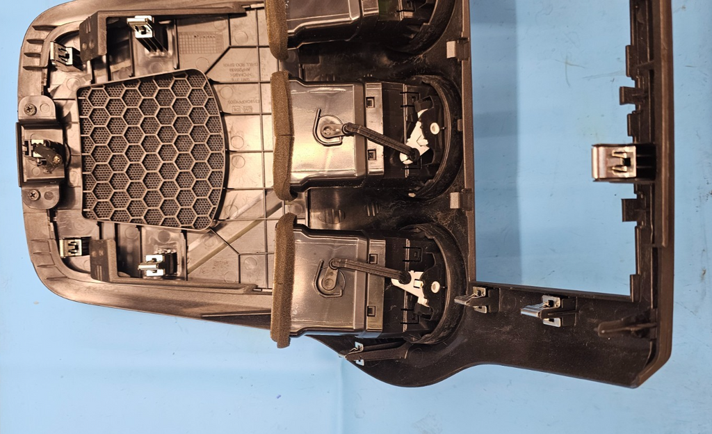 🔥08-10 Saturn Vue Center Dash Radio Stereo Display Bezel Trim Panel DK TAN B31