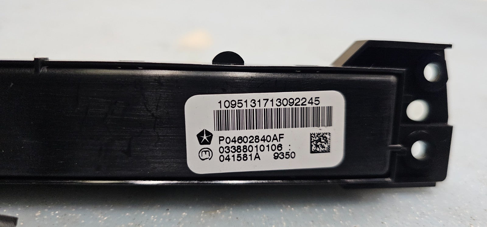 🔥08-10 Jeep Commander Grand Cherokee Dash Mounted Heated Seat Control Switch