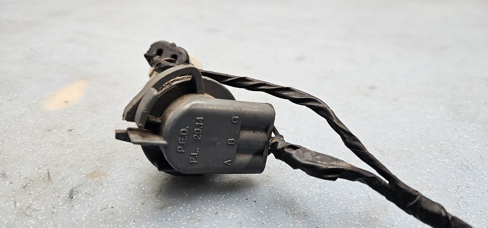 🔥2004-2007 BUICK RENDEZVOUS HEADLIGHT LAMP LENS BULB SOCKET HARNESS ASSEMBLY