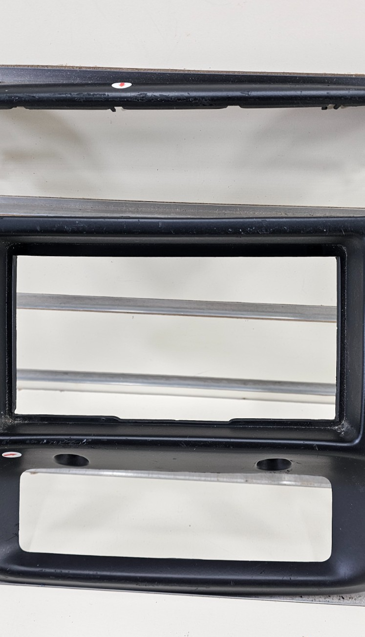 🔥95-10 Ford Ranger EXPLORER AM FM Radio Stereo Display Dash Trim Bezel BLACK B2