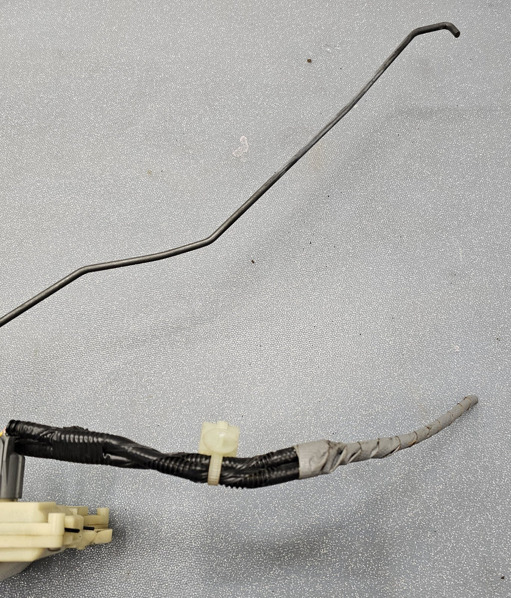 🔥2001 - 2006 Acura MDX FRONT driver DOOR LOCK LATCH OEM D43D17