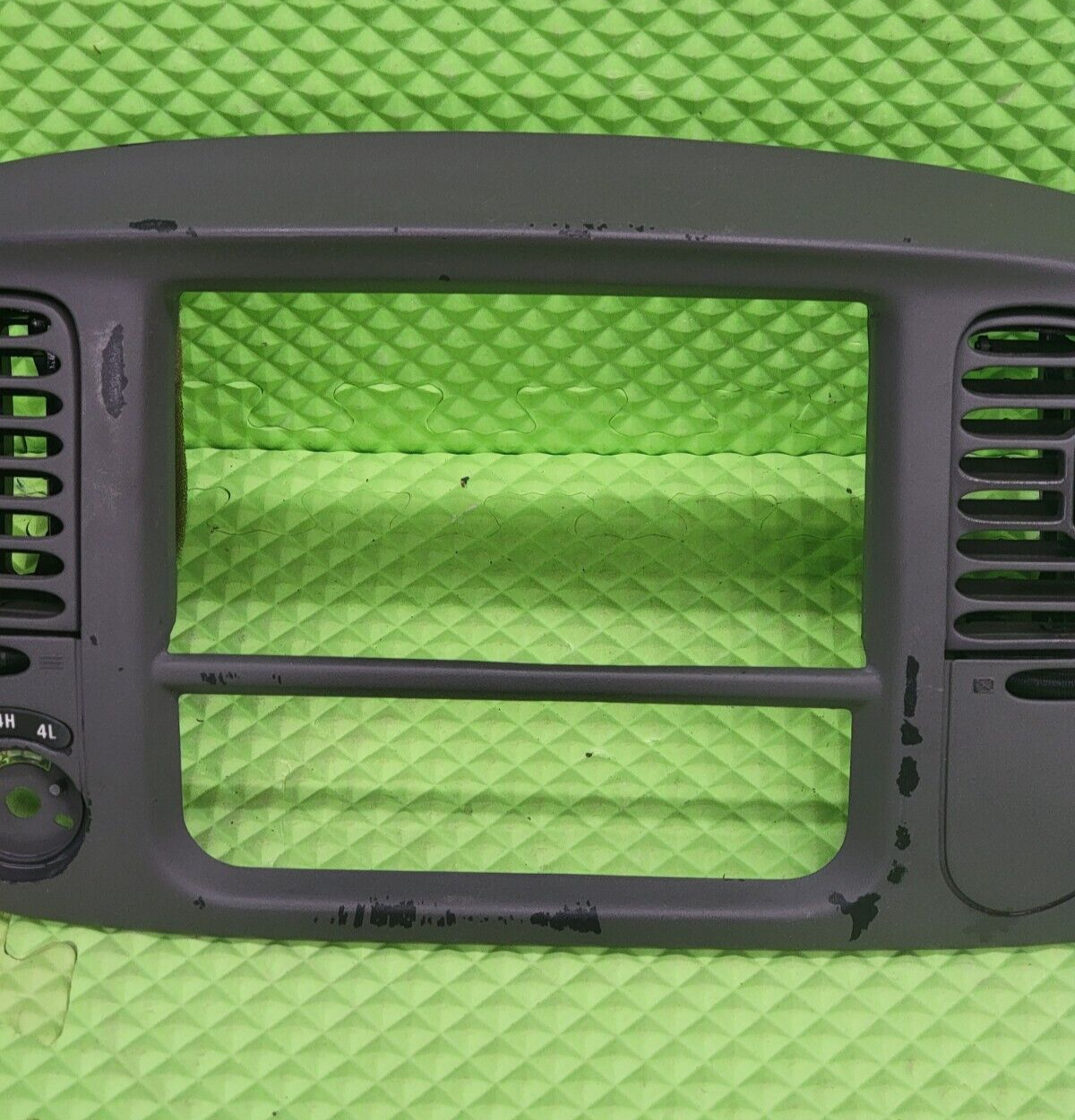 🔥97-03 Ford F150 Center Dash Radio Climate BEZEL Trim Panel Line GRAY B1