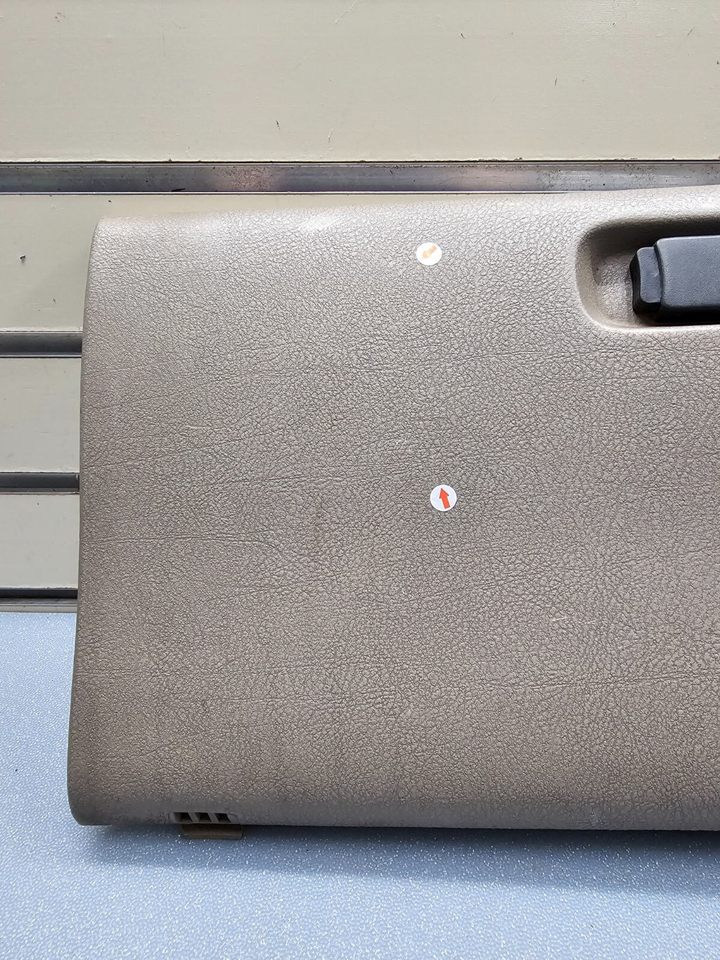 🔥1994-1997 Dodge RAM Dash GLOVE BOX Storage Compartment Door Assembly TAN G20
