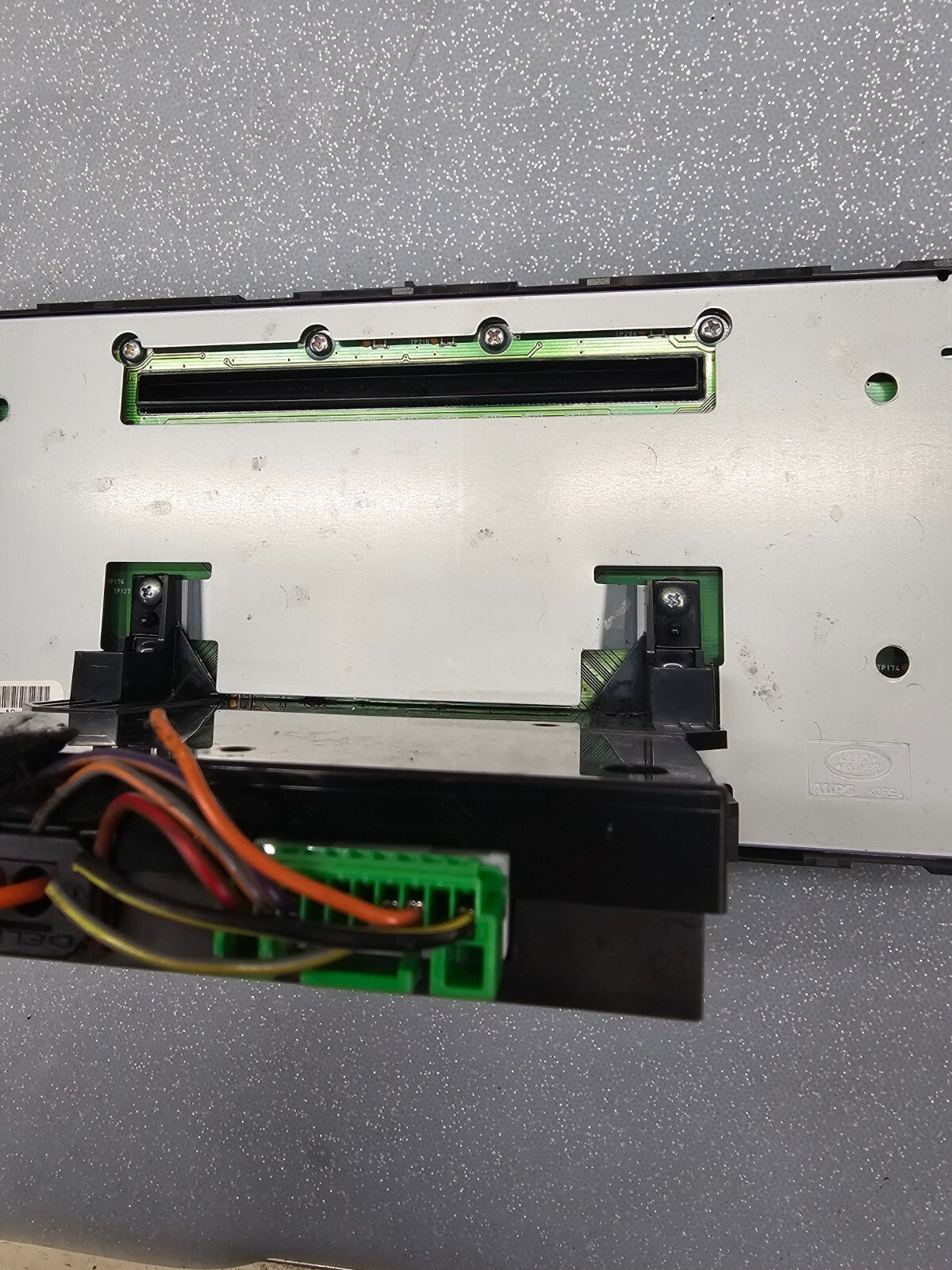 🔥08-12 Land Rover LR2 Dash AM FM 6 Disc CD Player Radio Strereo Receiver BLACK