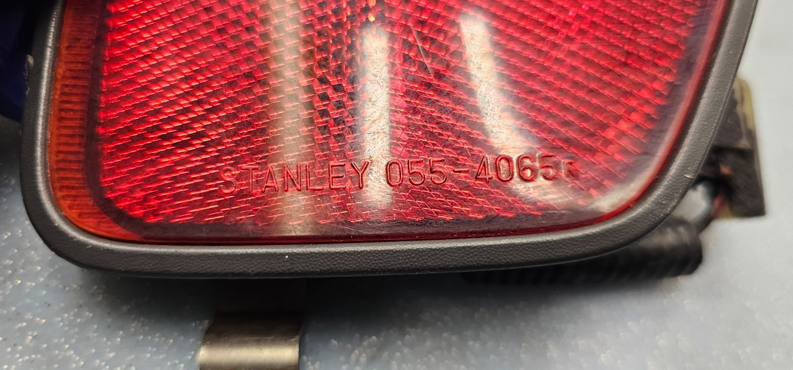 🔥97-01 HONDA C-RV SIGNAL LIGHT/LAMP  RIGHT SIDE RED