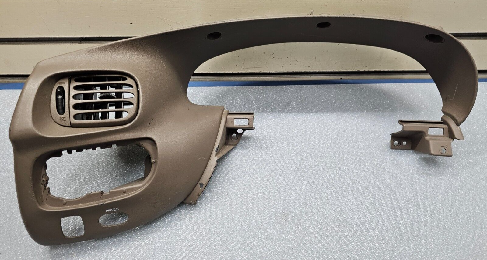 🔥97-03 Ford F150 Dash Speedometer Instrument CLUSTER Bezel Trim Panel TAN C13