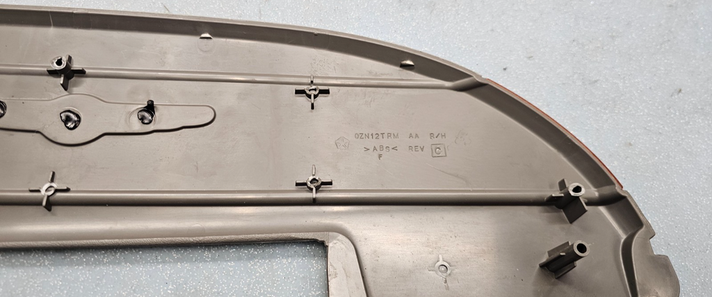 🔥2005–2007 Town & Country LH Door LIMITED Bezel Wood Trim