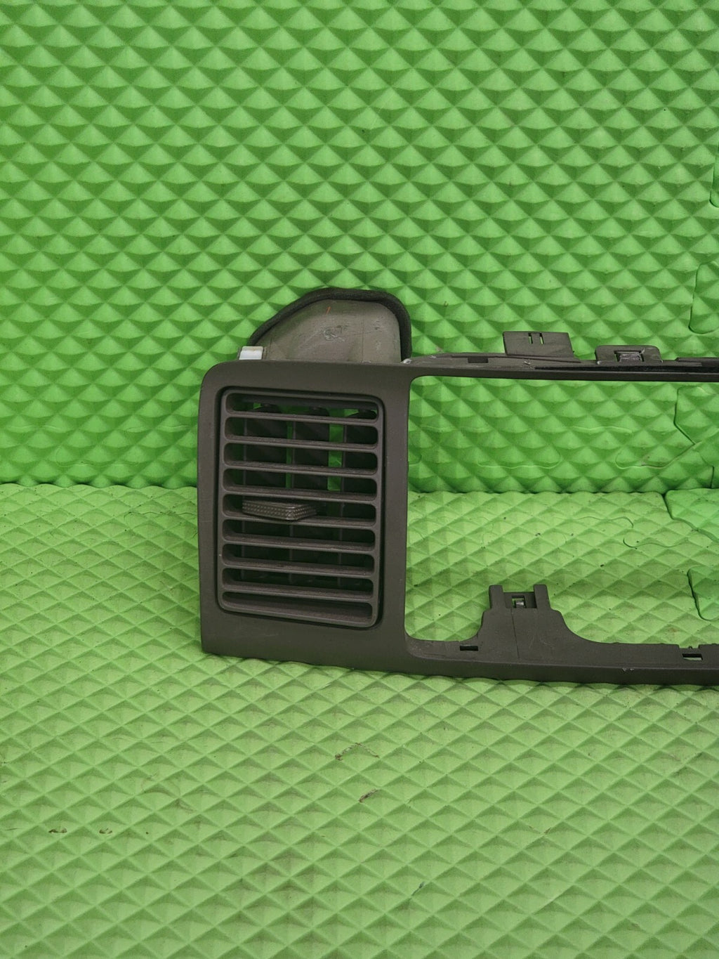 🔥03-08 TOYOTA COROLLA CENTER DASH RADIO BEZEL AIR AC VENT GRILL OEM TAN B28