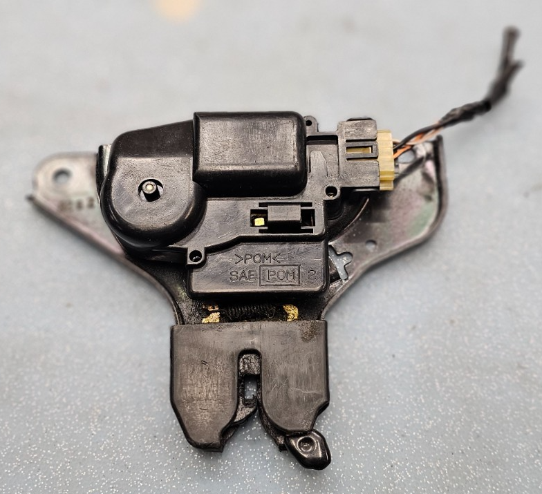 🔥2003-2007 Cadillac CTS/2005-2011 STS Trunk Lock Latch Actuator Release Lid OEM